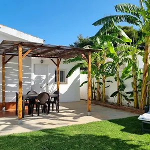 Сasa de vacaciones Privado Con Jardin, Piscina Elevada Y Bbq, Chiclana de la Frontera